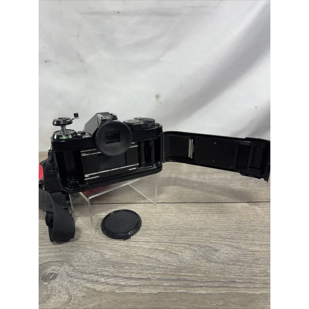 Canon AE-1 PROGRAM  BLack 35mm SLR Film Camera New FD 50mm f/1.4 Japan